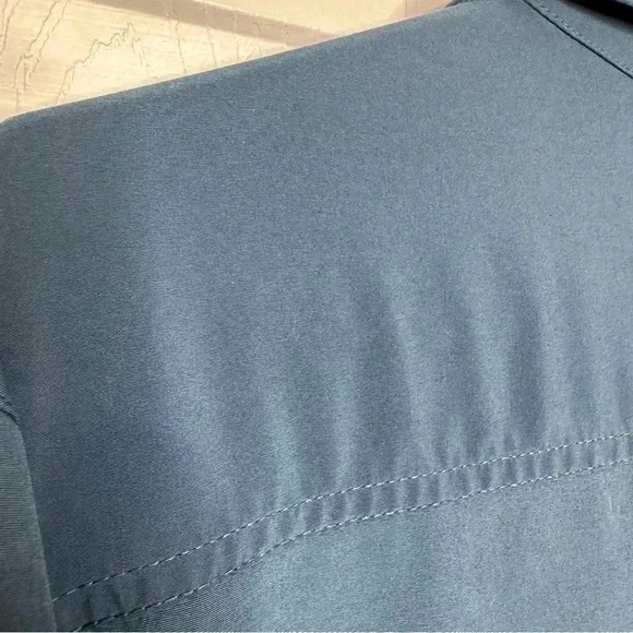 Columbia Button-Down Casual Shirt  Blue Size Large - Picture 15 of 16